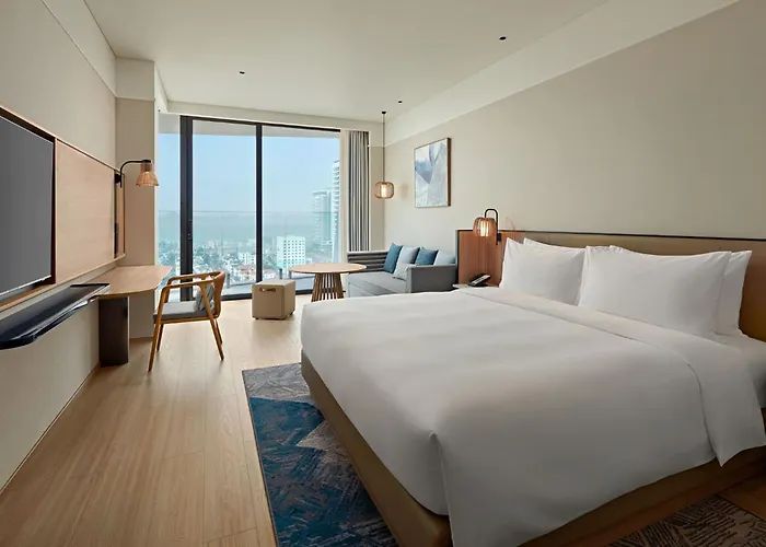 Hyatt Place Bay, Bai Chay