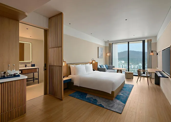 Hyatt Place Bay, Bai Chay