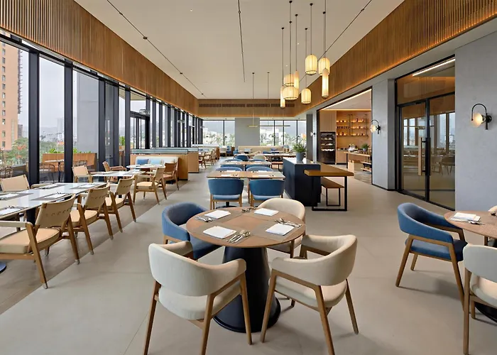 Hyatt Place Bay, Bai Chay Hạ Long