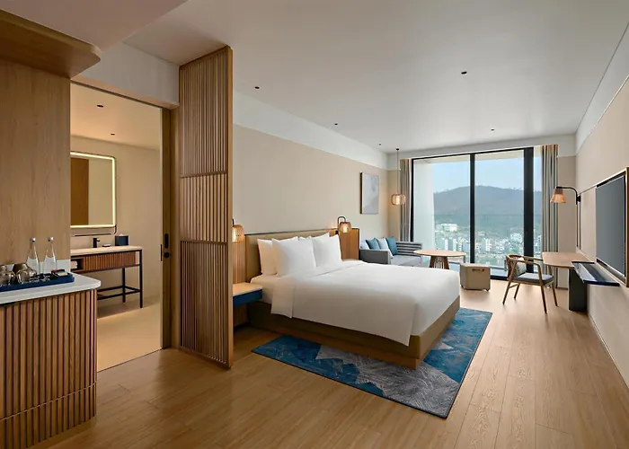Hyatt Place Bay, Bai Chay