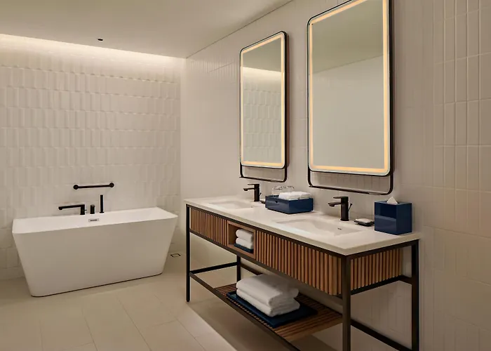 Hyatt Place Bay, Bai Chay 5* Ha Long